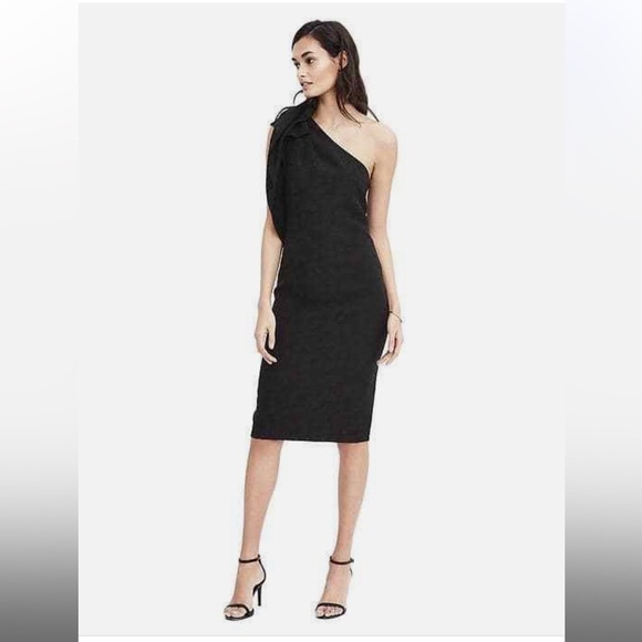 Banana Republic Dresses & Skirts - Banana Republic Black One Shoulder Floral Textured Chiffon Lined Dress 10